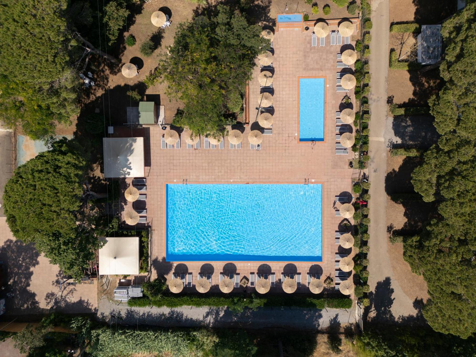 Costa D'Argento - Camping Village Club Капальбио Экстерьер фото