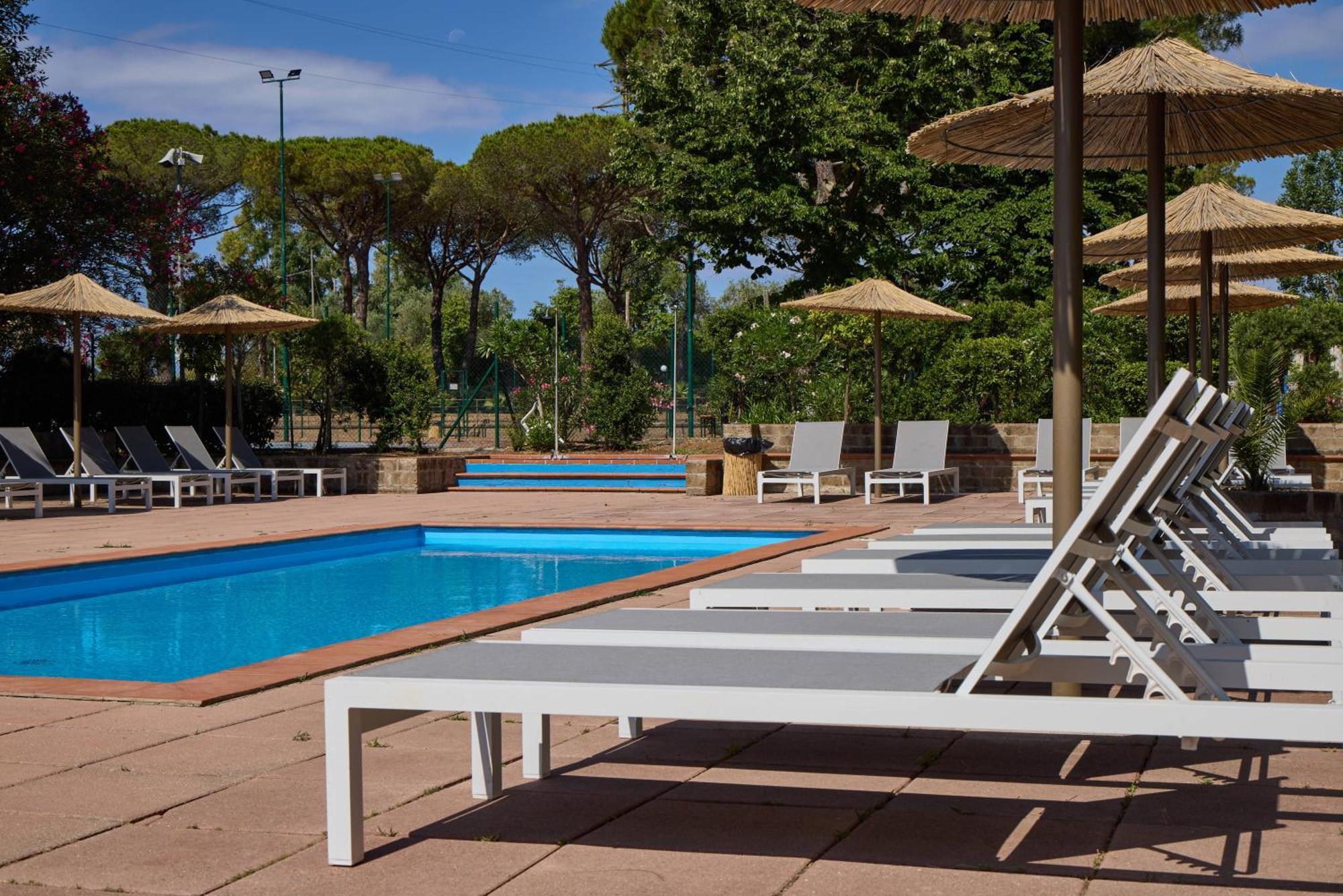 Costa D'Argento - Camping Village Club Капальбио Экстерьер фото